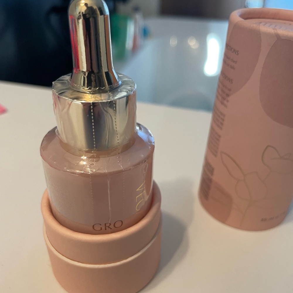 Vegamour GRO Hair serum